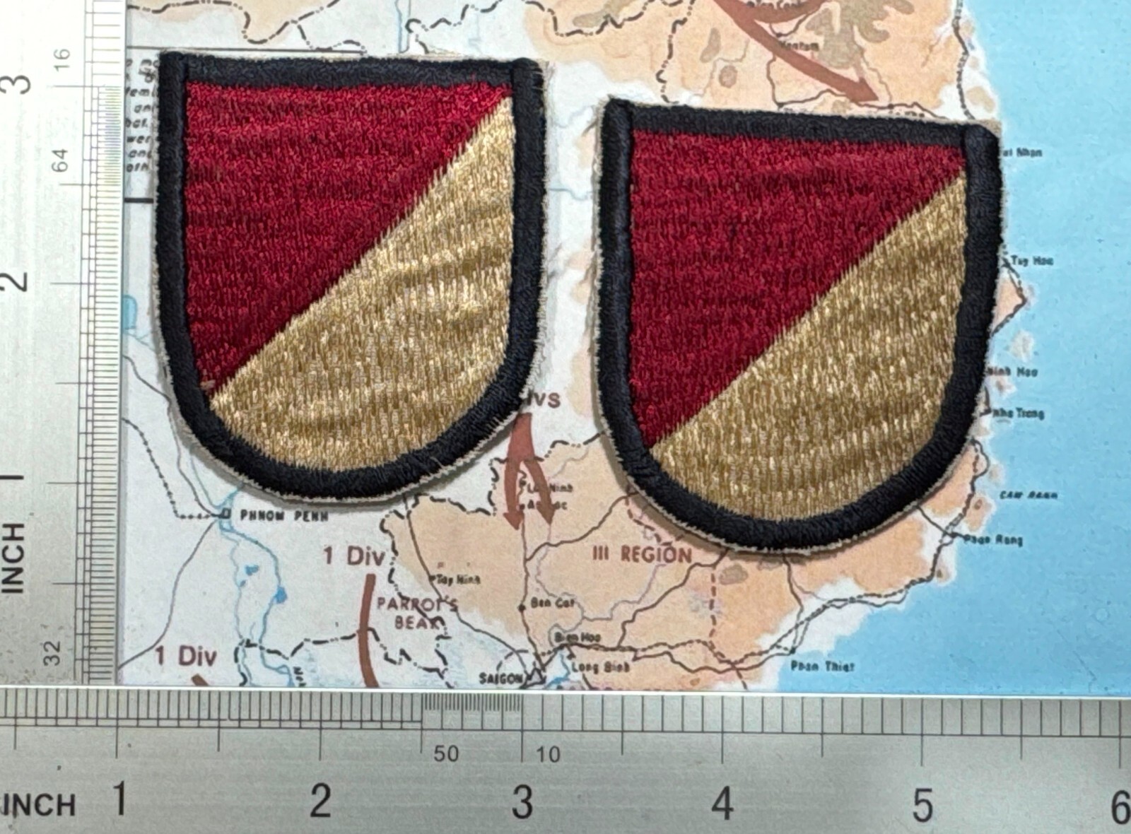 Patch , 1 plus 1 , flash , US 17th ARMORED CAVALRY Regiment Beret Patch ,