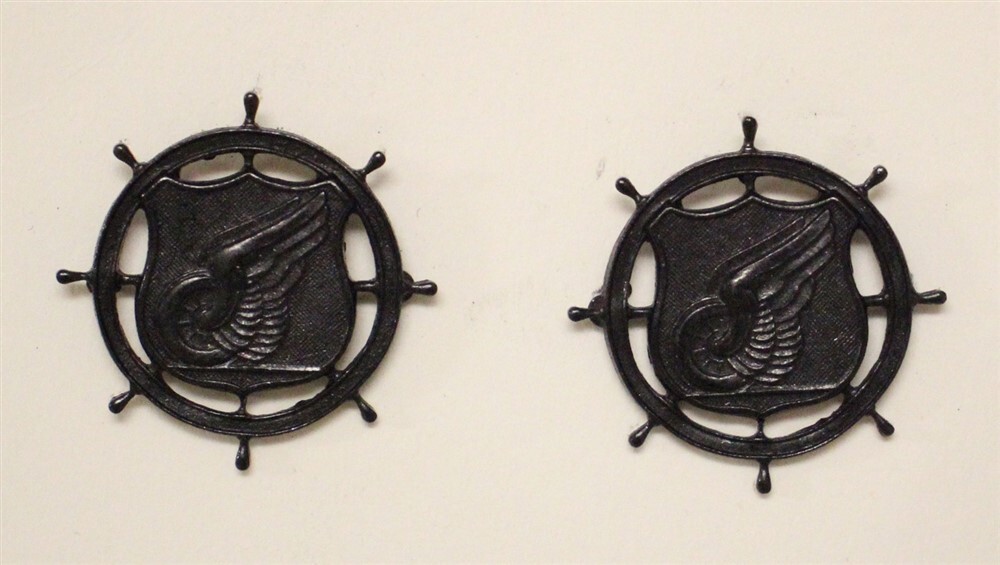 Army Officer Collar Pin: Transoportation Corps - subdued pair on 1969 card