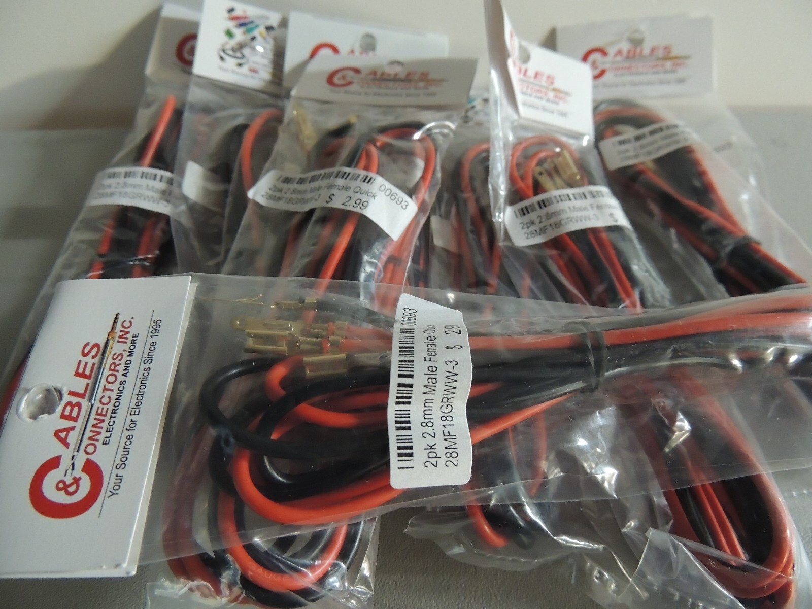 8 packs of two 2.8mm Male Female terminals wit 3 ft black and red twire
