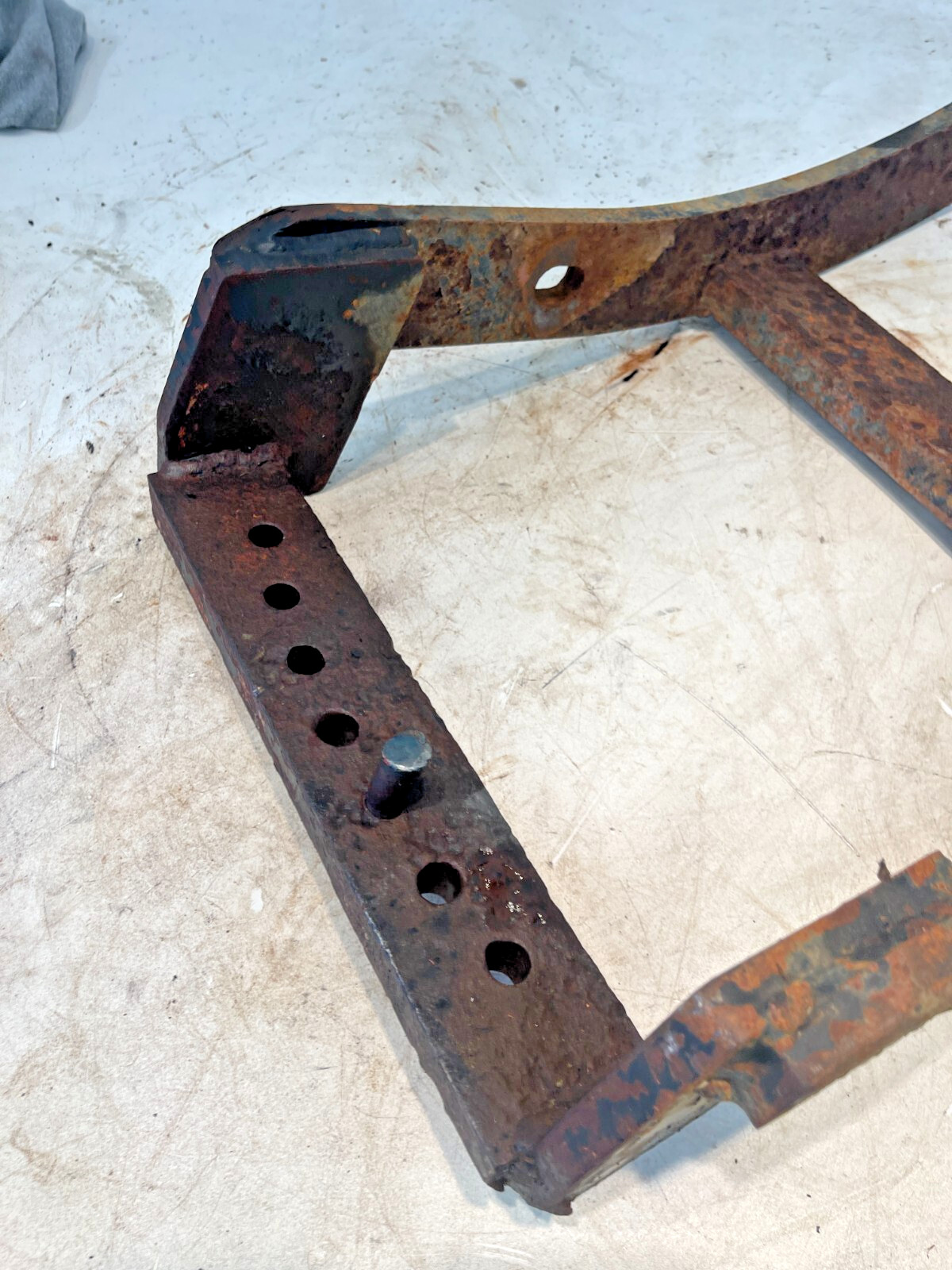 Mahindra 6530 Tractor Hitch Bracket