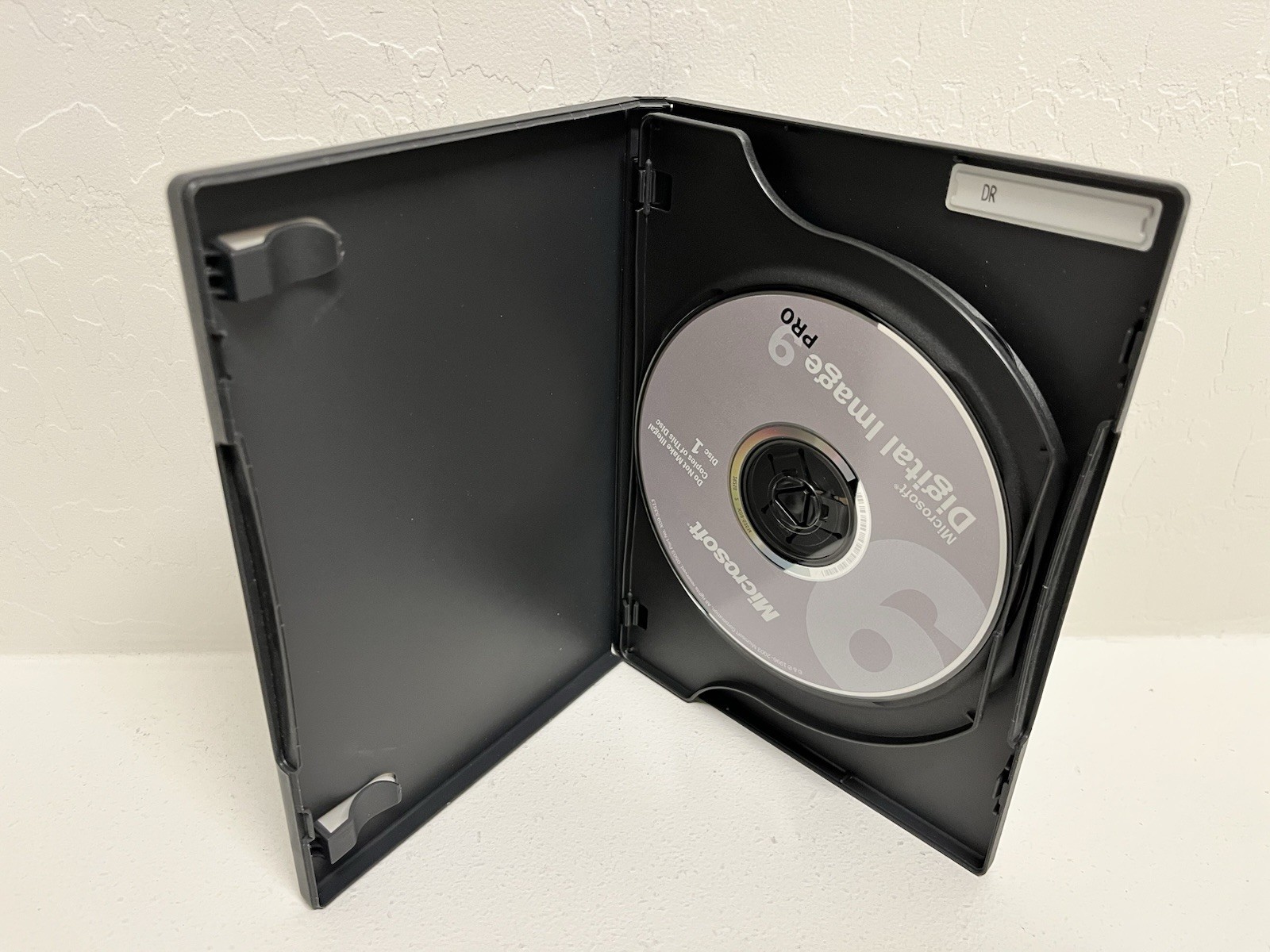 Microsoft Digital Image Pro 9 Windows Legacy 2003 Software 2 Disc Set
