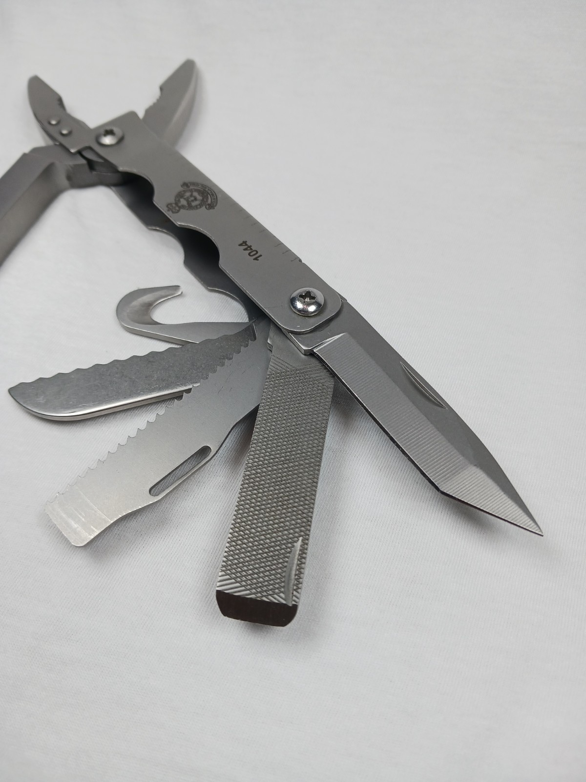 Kutmaster Multimaster 1044 Multi-Tool Pliers w/ Knife Saw File Hook Bit Driver