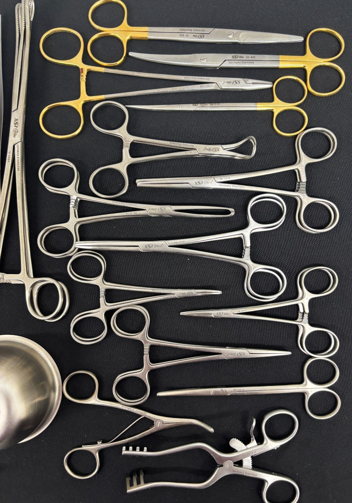 General Surgery Instrument Tray - Forceps, Retractors, Scissors - 31pc