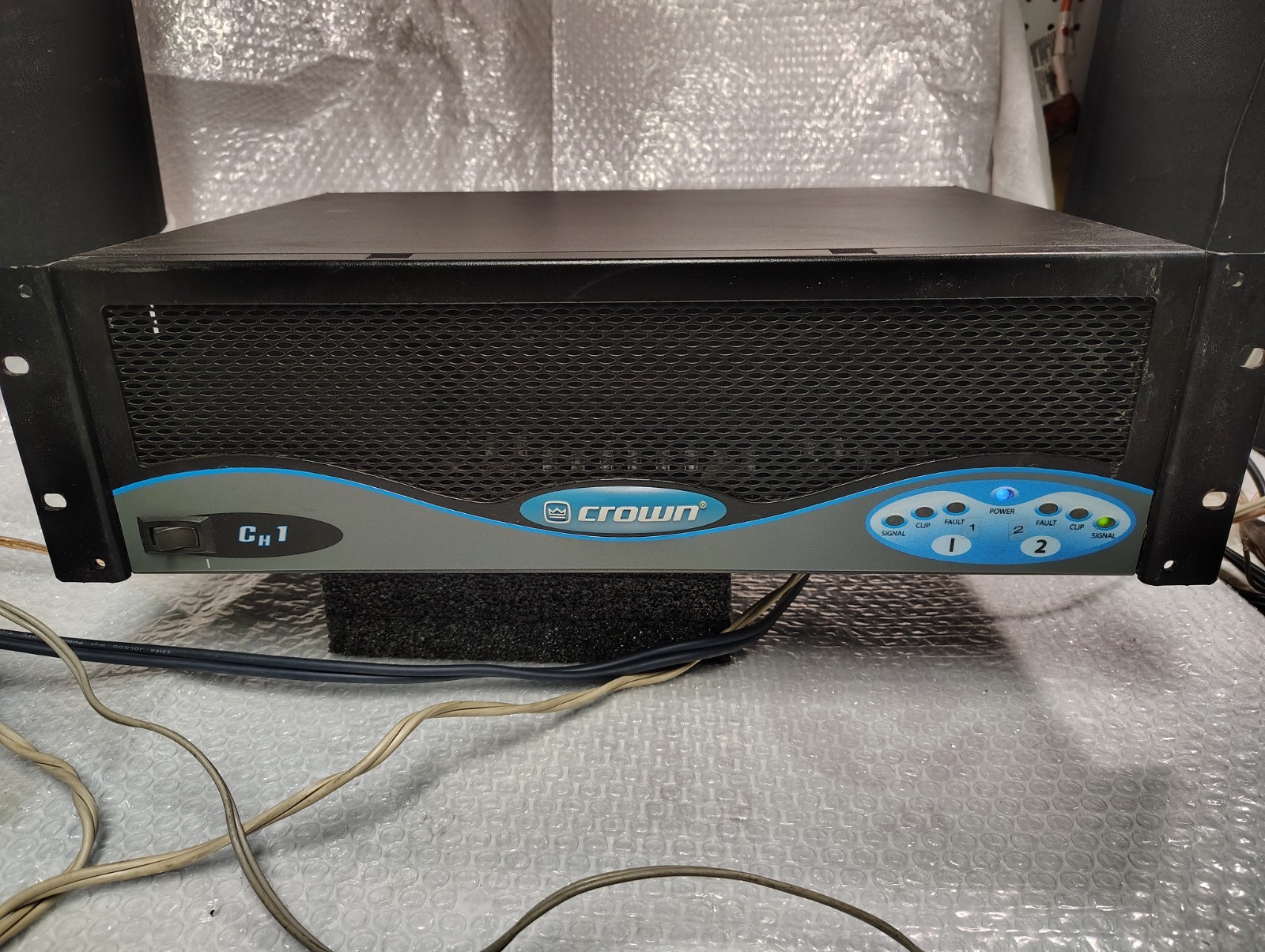 Crown CH1 power amplifier