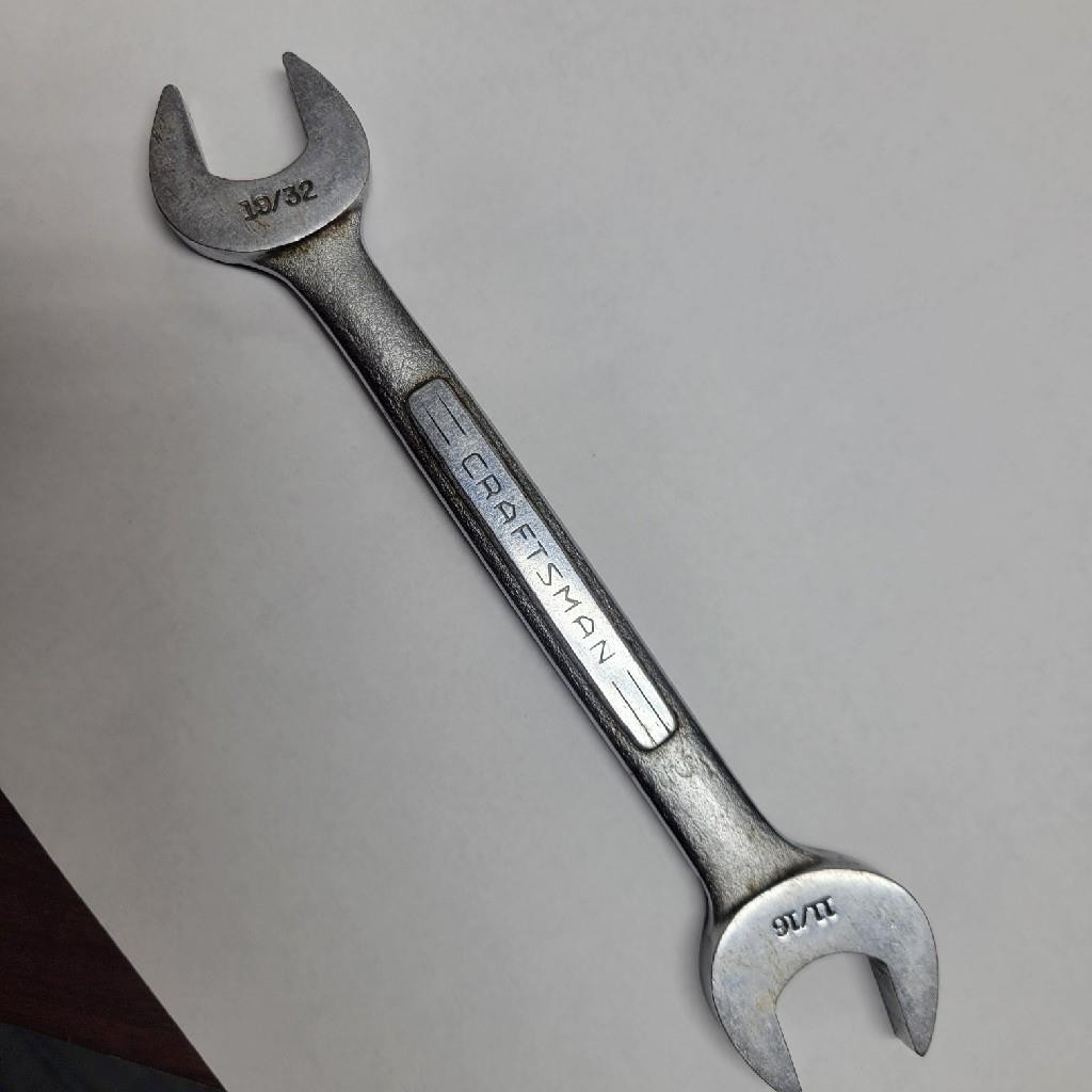 19/32" and 11/16" Craftsman double open end wrench very good con.
