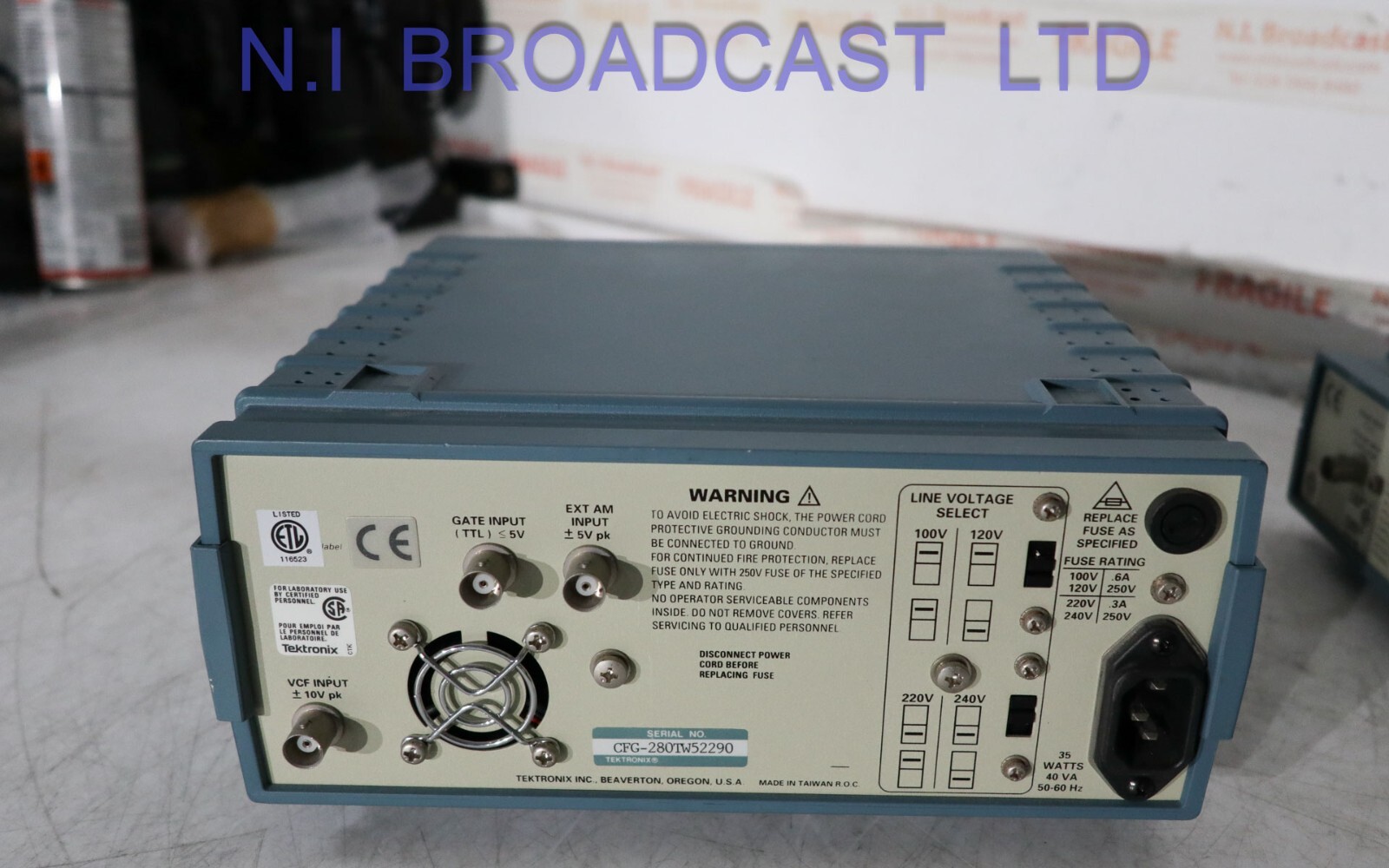 Tektronix cfg280 11Mhz function generator