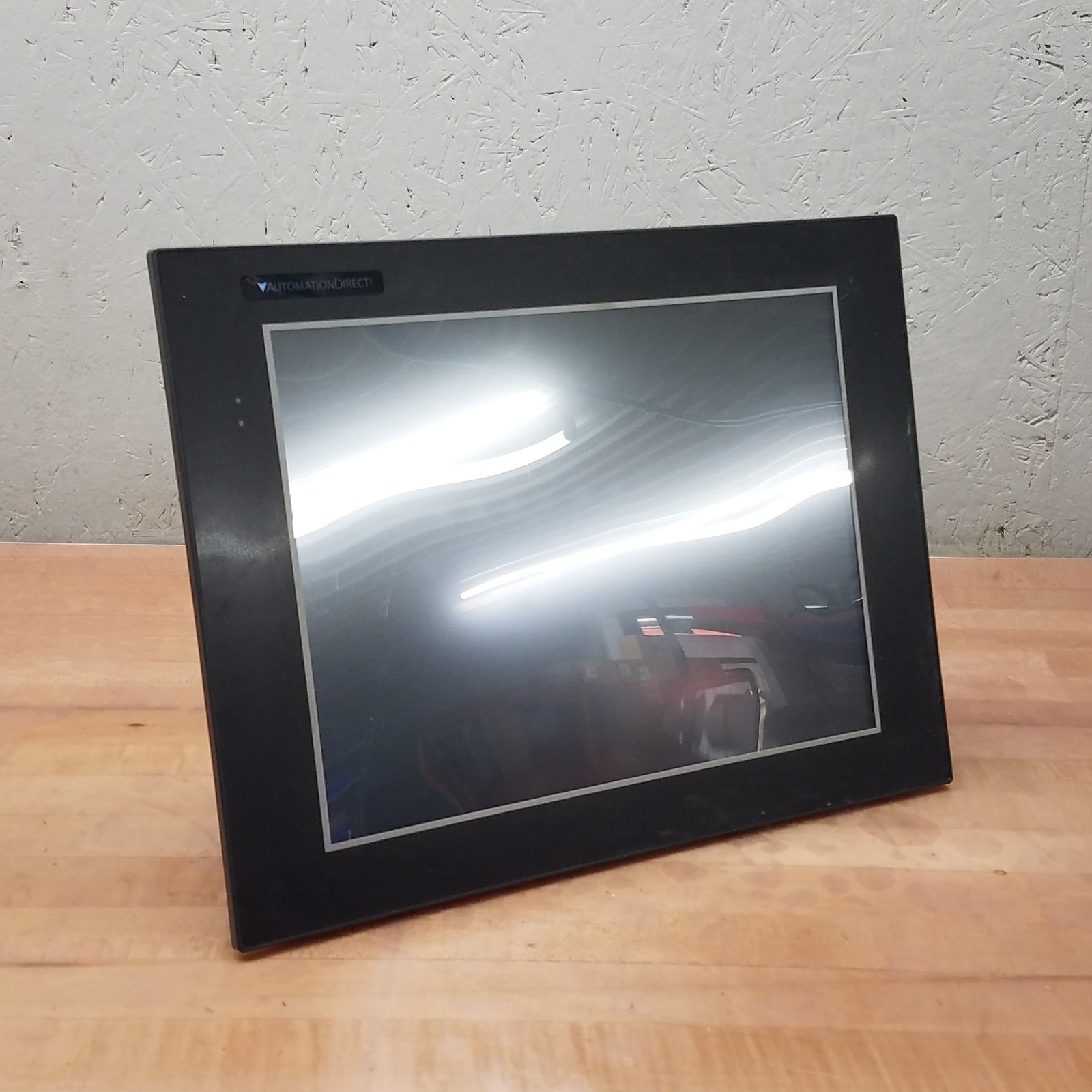 Automation Direct EA9-T15CL Touch Screen HMI, 15" Screen, 12-24V - PARTS ONLY