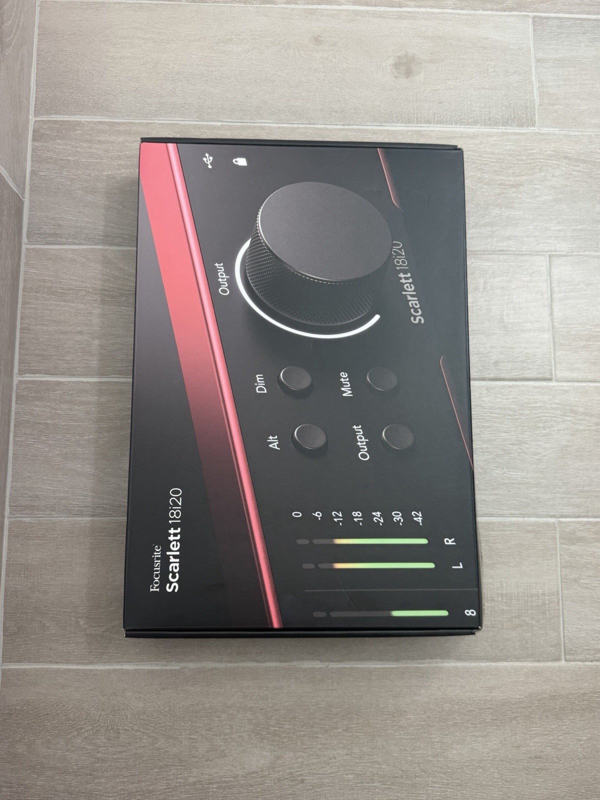 Focusrite Scarlett 18i20 4th Gen USB Audio Recording Interface Excellent