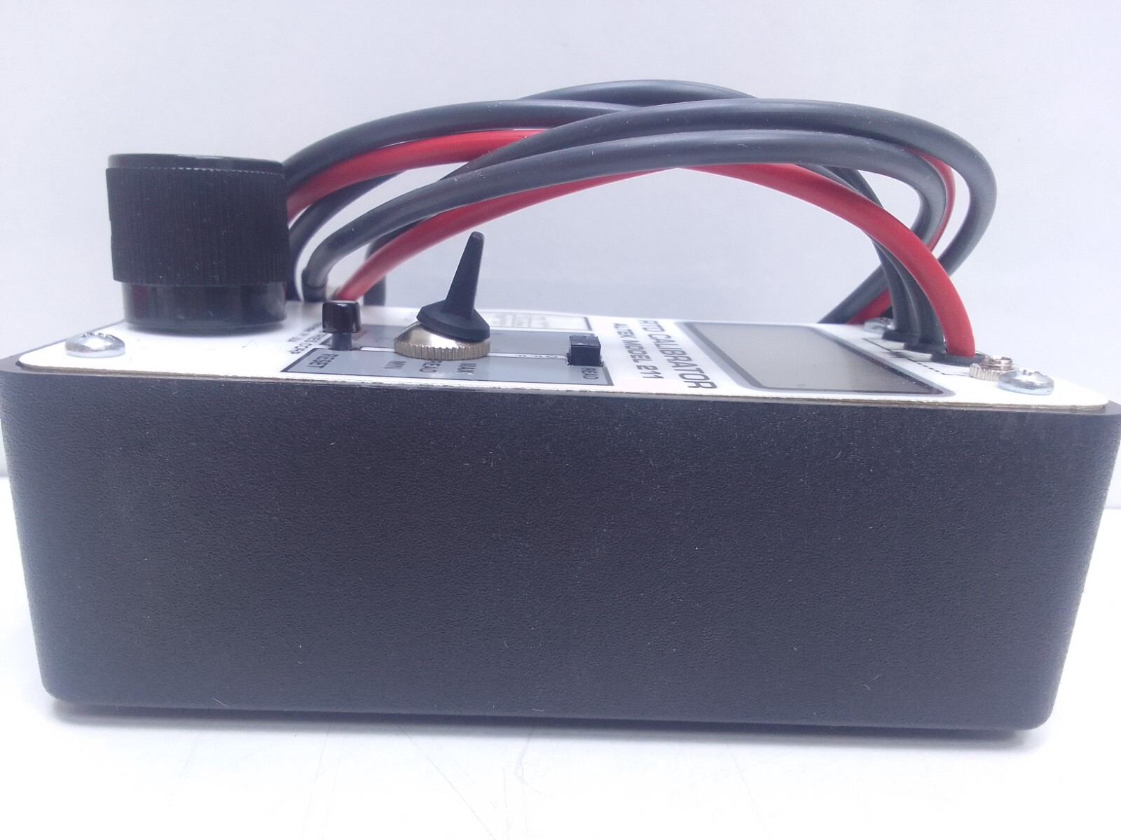ALTEK RTD CALIBRATOR MODEL 211