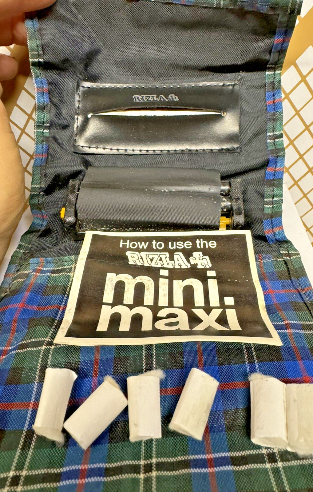 Rizla limited Blue Plaid Mini Maxi Rizla Rolling Machine Filters Papers. Unused