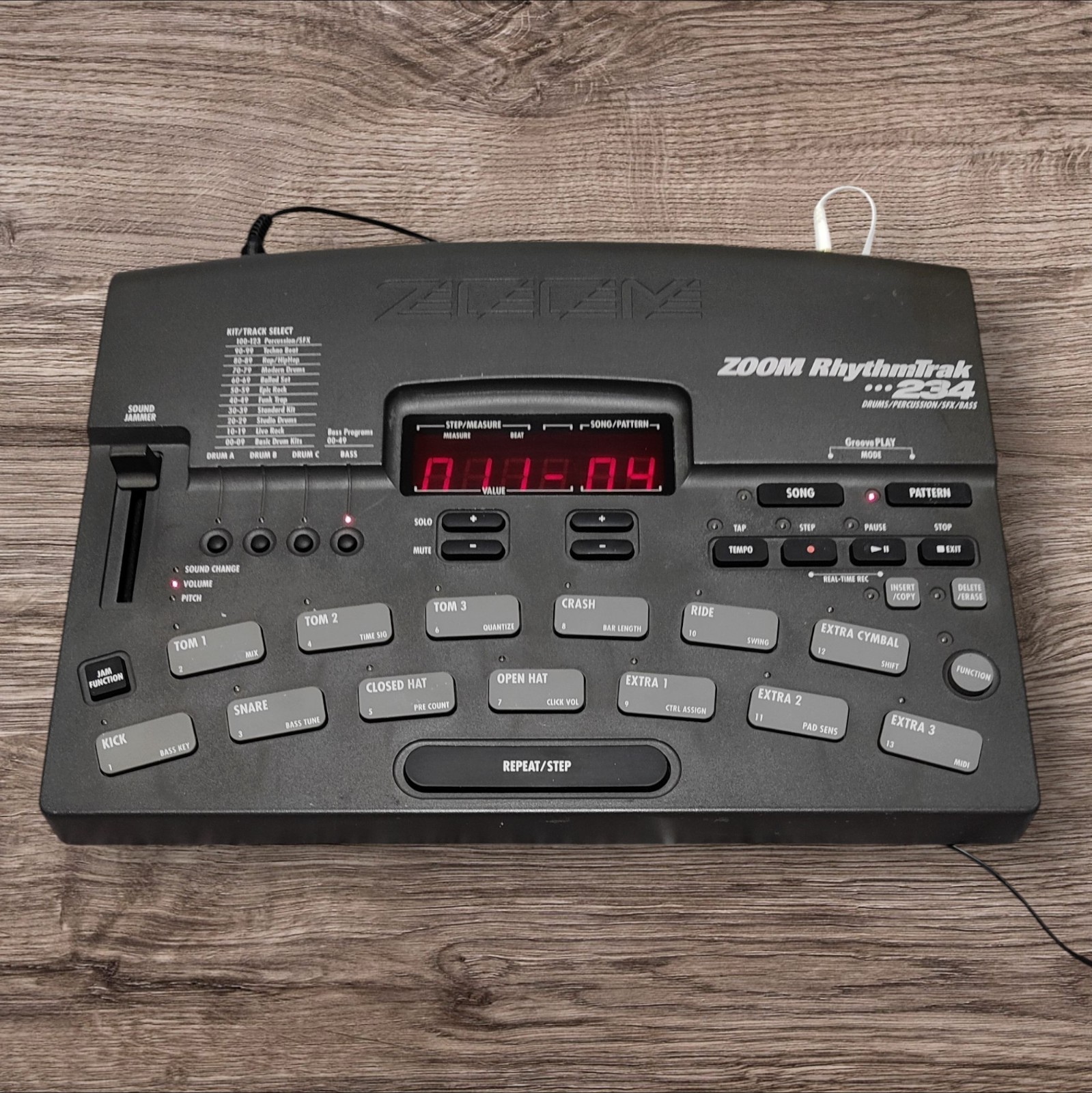 ZOOM RT-234 Rhythm Trak Drum machine Percussion ships from Japan w/ac adapter