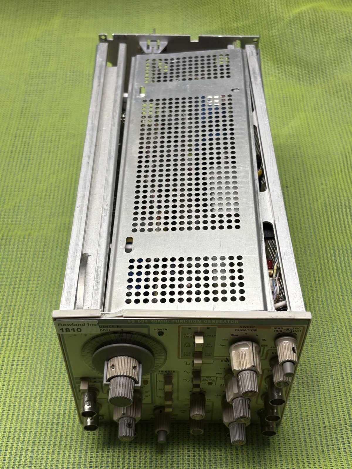 TEKTRONIX FG 504 FUNCTION GENERATOR 40MHz