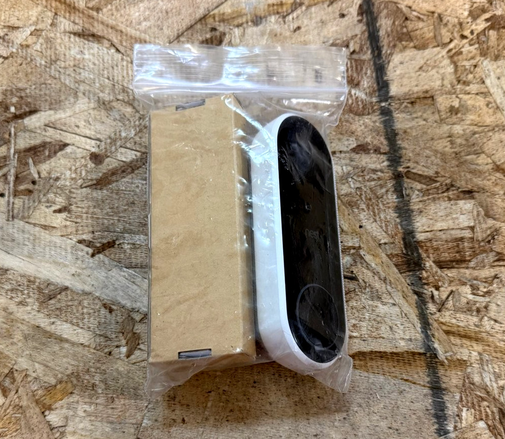 Google Nest Doorbell Battery Snow GA01318-US w/ Mount & Screws (12B-B1)