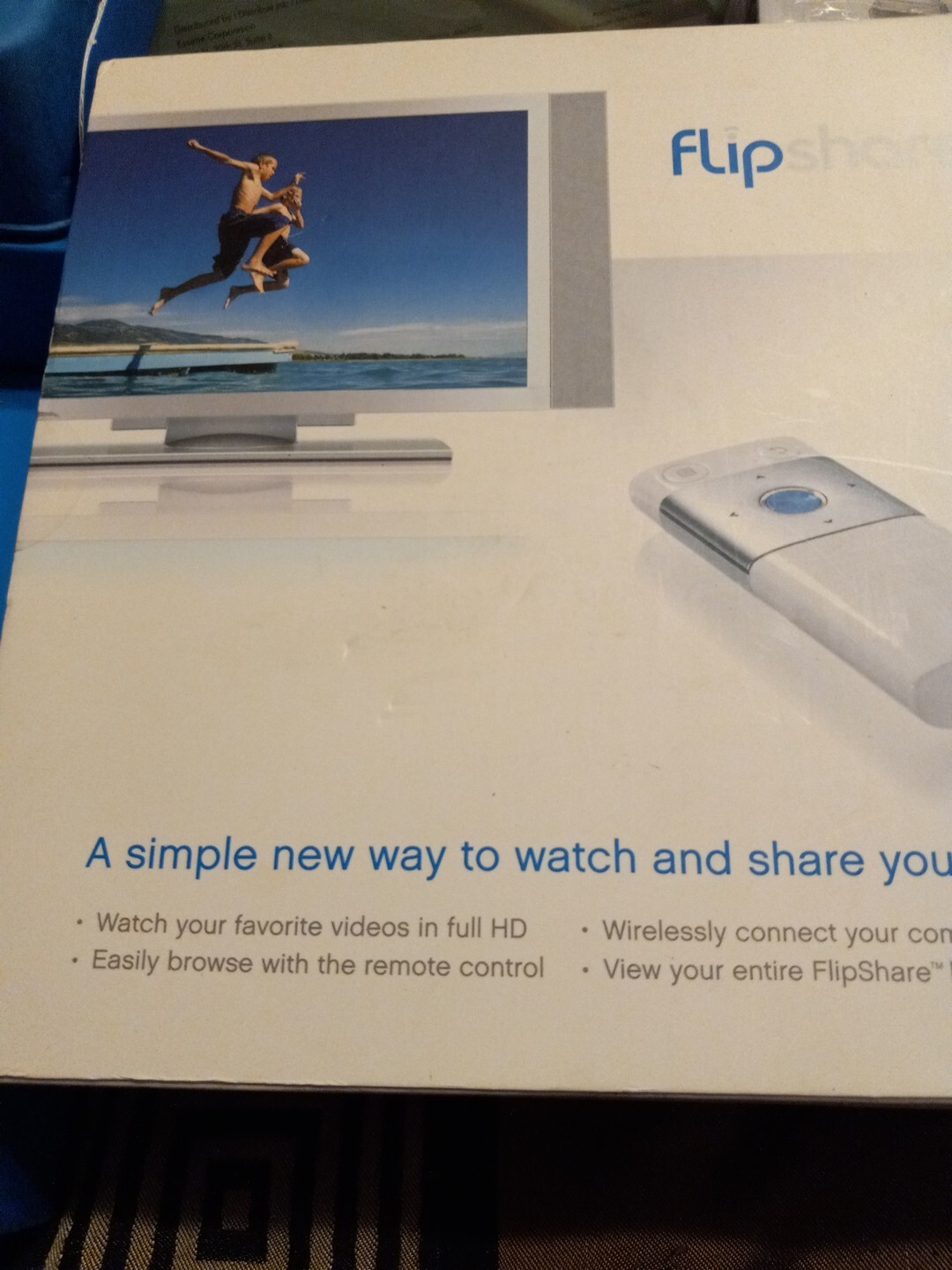 Flip Video Flipshare TV Base CTV1W with Remote Cables Instructions 2.B4