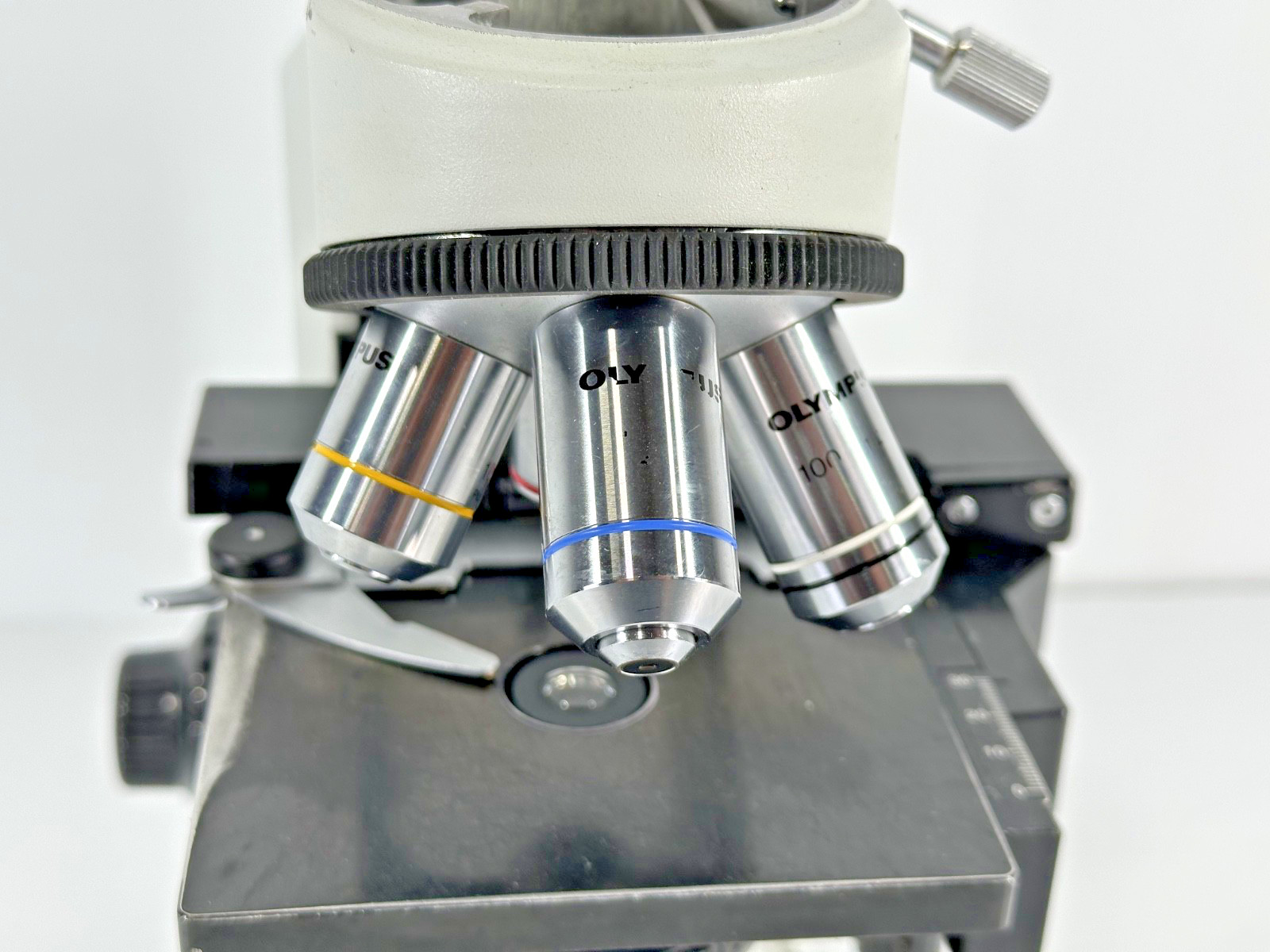 Olympus CX21FS1 Laboratory Microscope 4 Objectives Light Works No Head