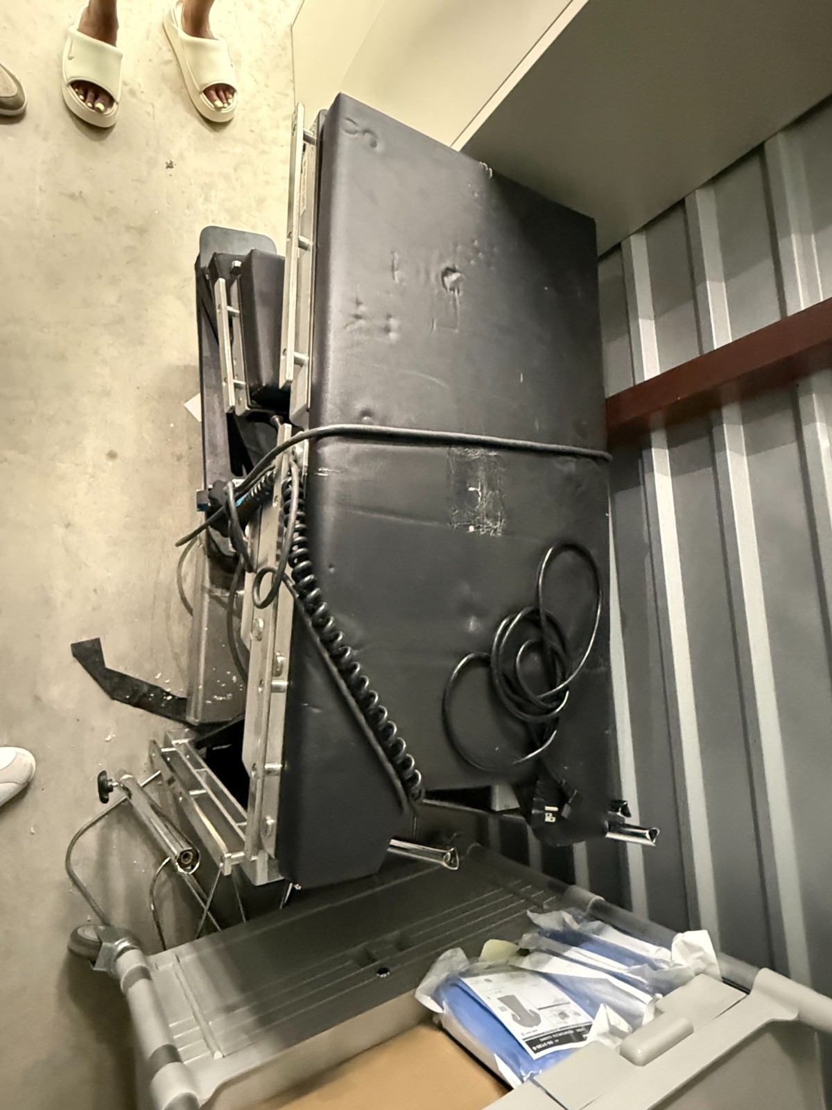 Skytron Elite 6001 Surgical Table
