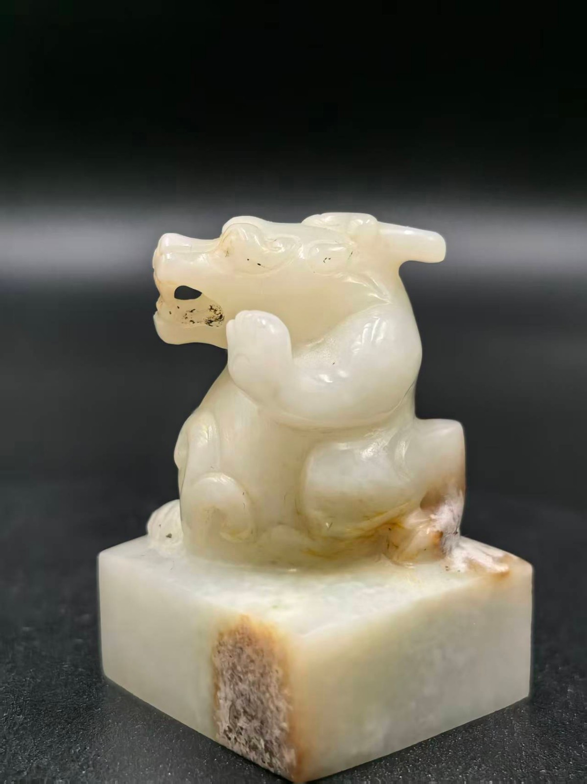 China jade sculpture seal bear pattern white jade seal