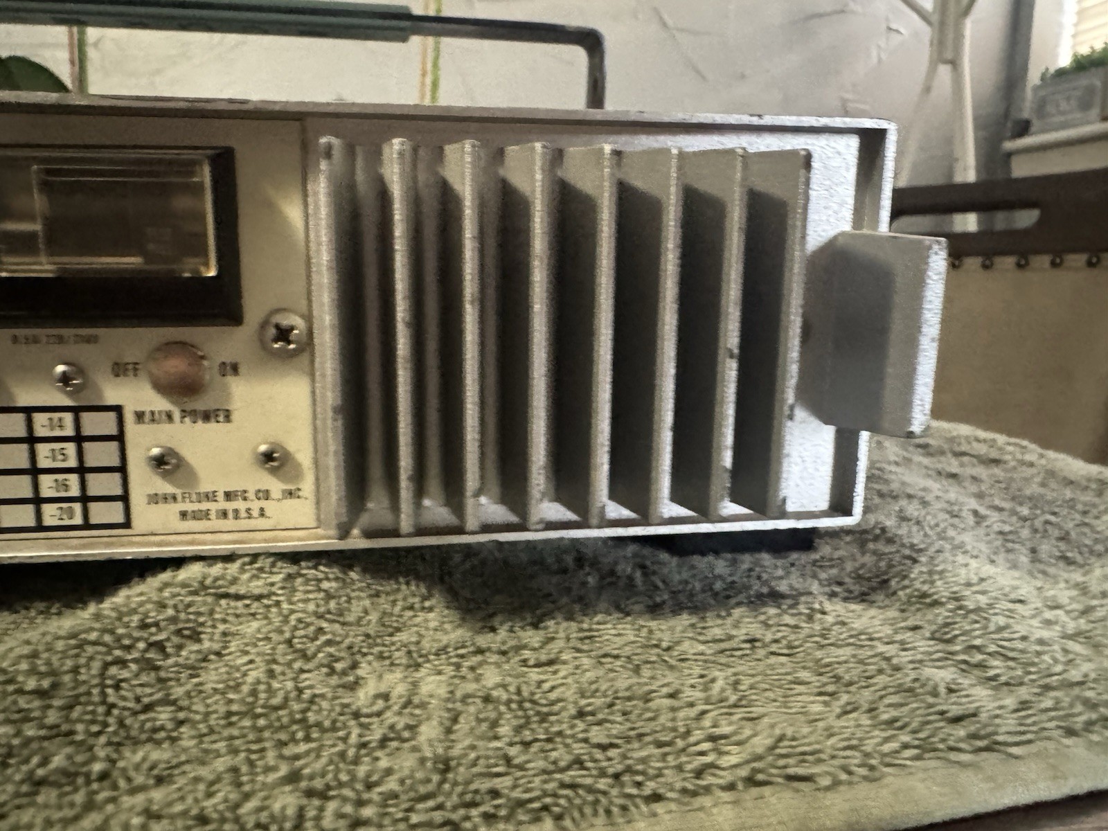 FLUKE 1953A COUNTER TIMER - NO TESTED