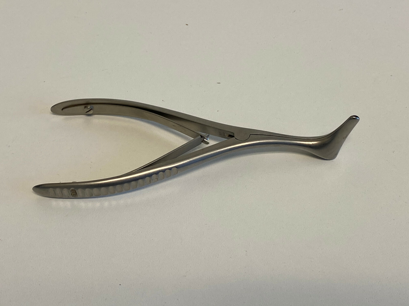 L7:   Nasal Speculum 0K041R