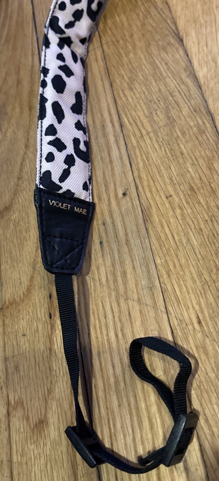 Violet Mae Camera Strap * Lite Tan / Pinkish w/ Leopard Animal Print *EX++