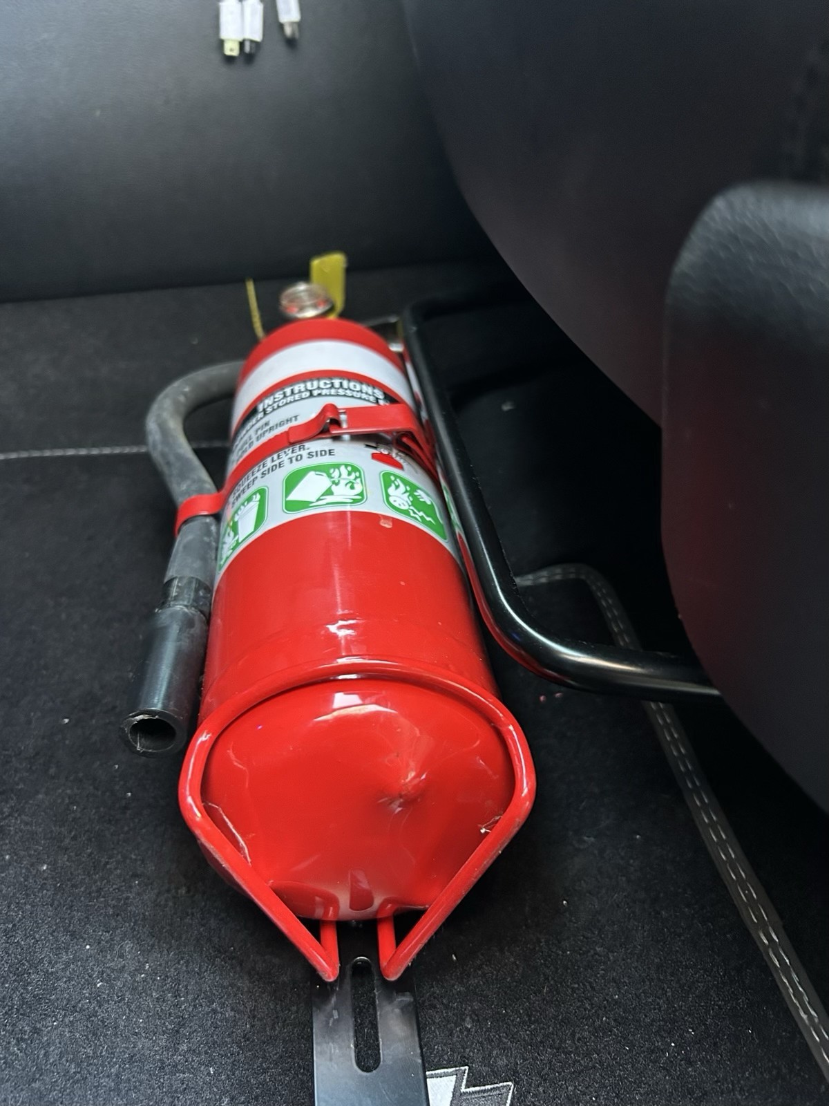 Suitable Hyundai i20N Fire Extinguisher Left side Holder Bracket