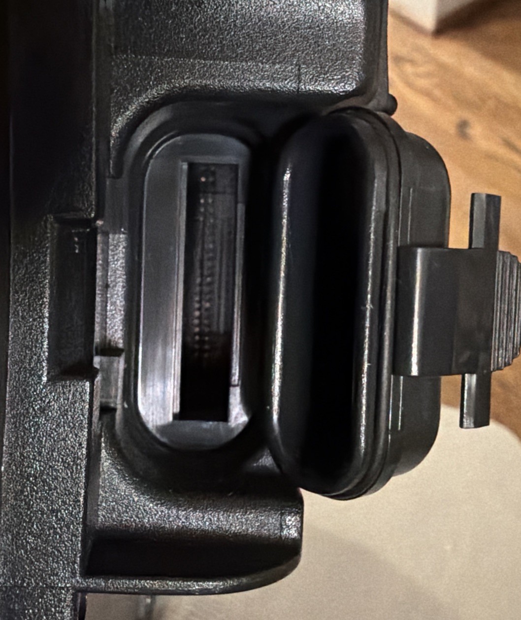 Garmin GPSMAP 195 Complete Set - Mount, Power Adapter, Antenna, Case, Etc.