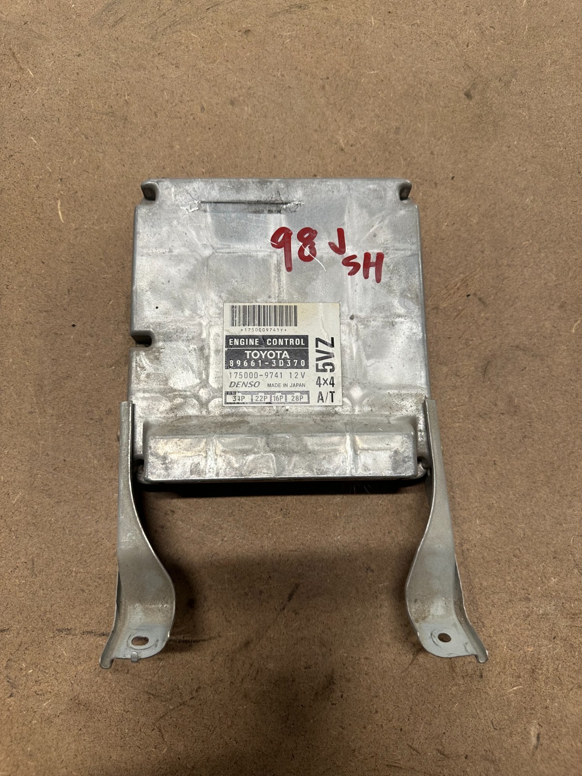 1998 Toyota 4Runner 4x4 3.4 AT ECU Engine Control Module 89661-3D370