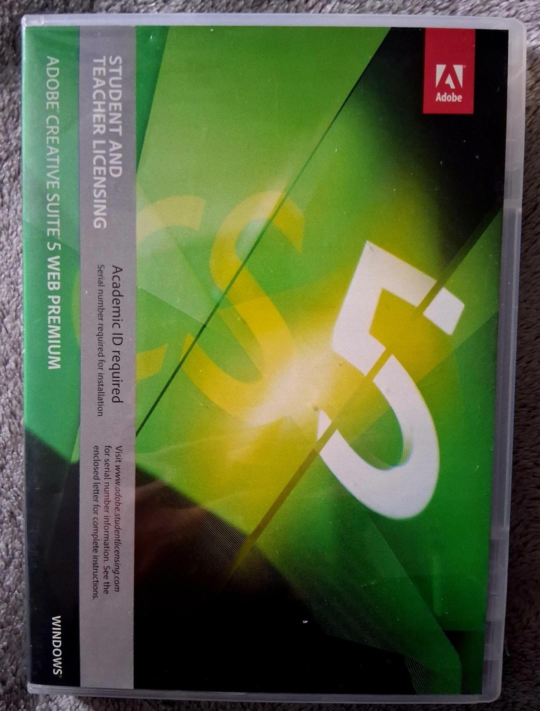 2010 Adobe Creative Suite CS5 Student & Teacher Ed. WEB Premium  DVDs Read...