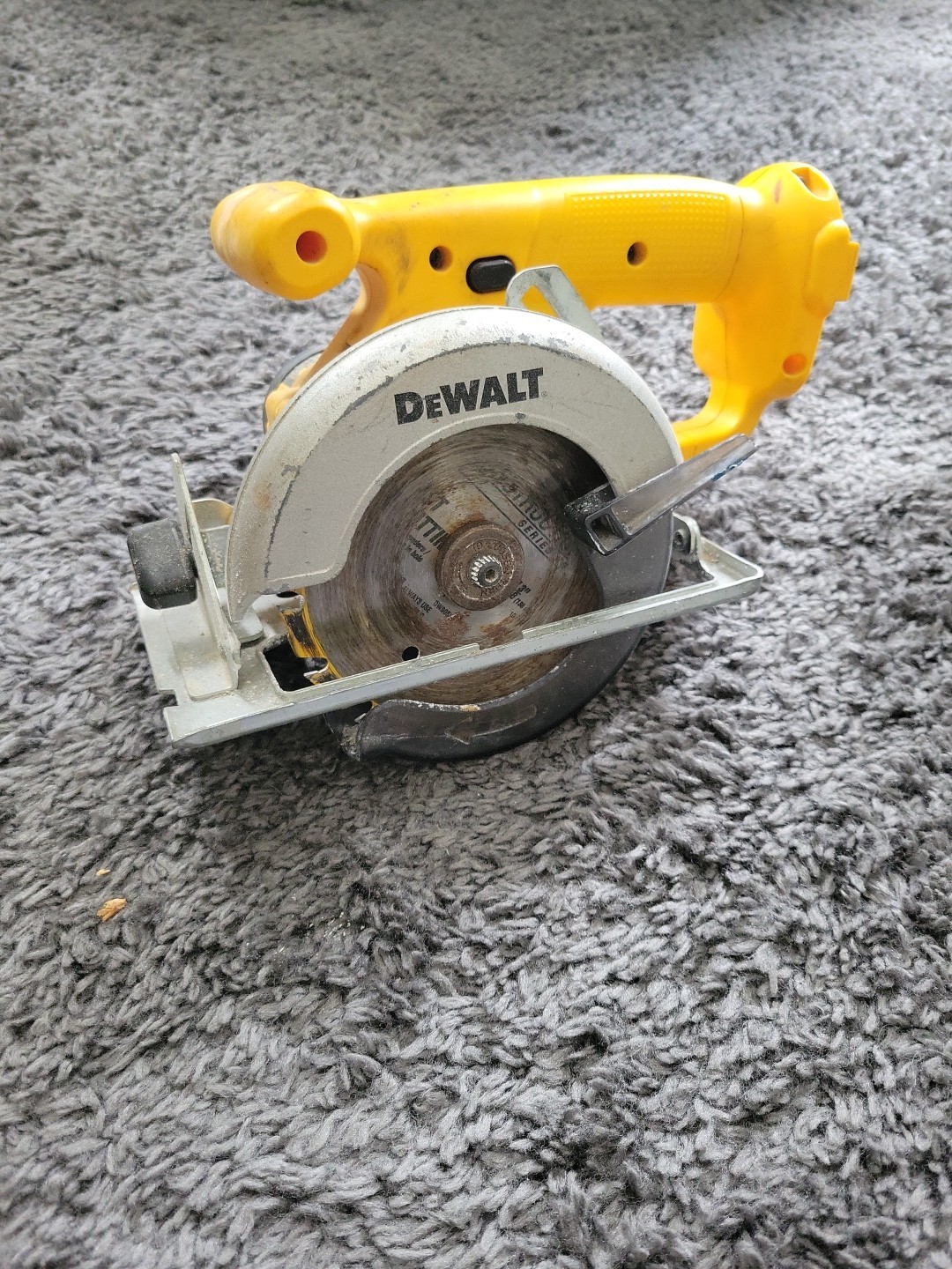 Dewalt Combo Set Kit 12volt Circular Saw, Drill And Light Battery ~Please Read