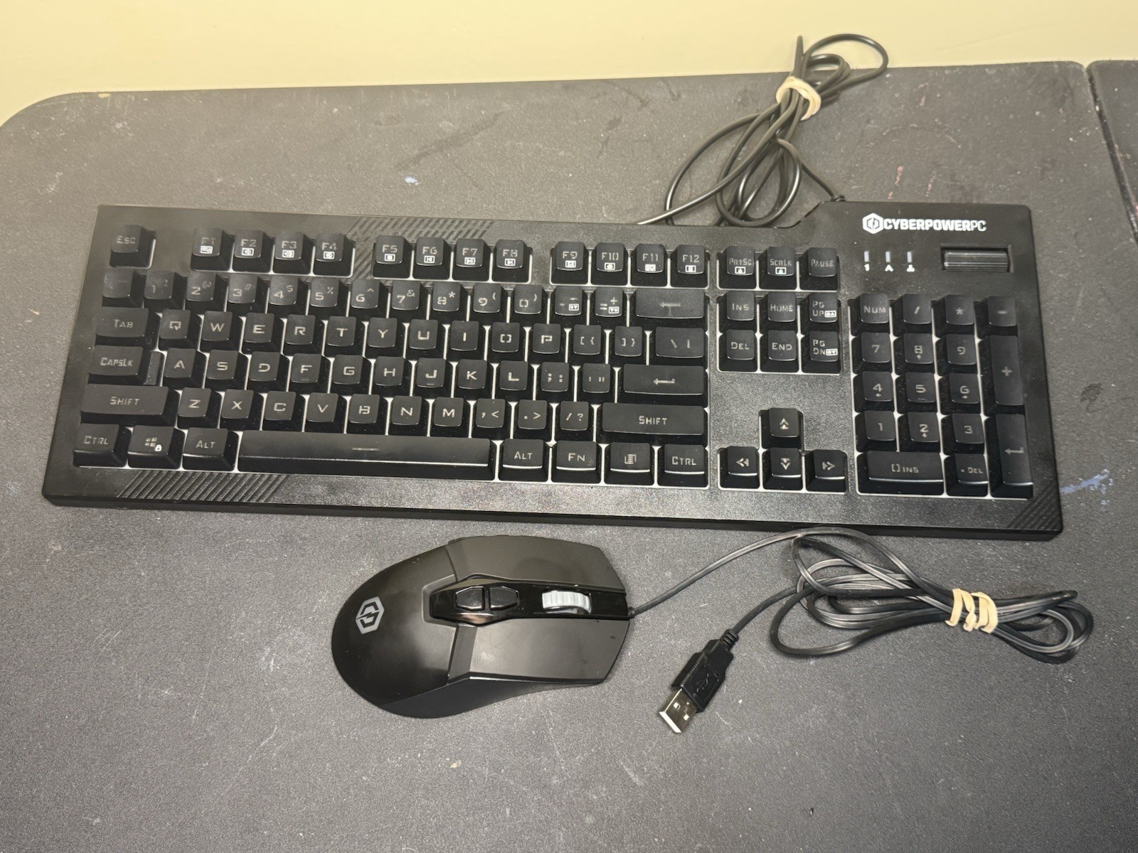 CyberPower Nohi 01 USB Keyboard KB-161-306 & Elite M1-131 Gaming Mouse Combo
