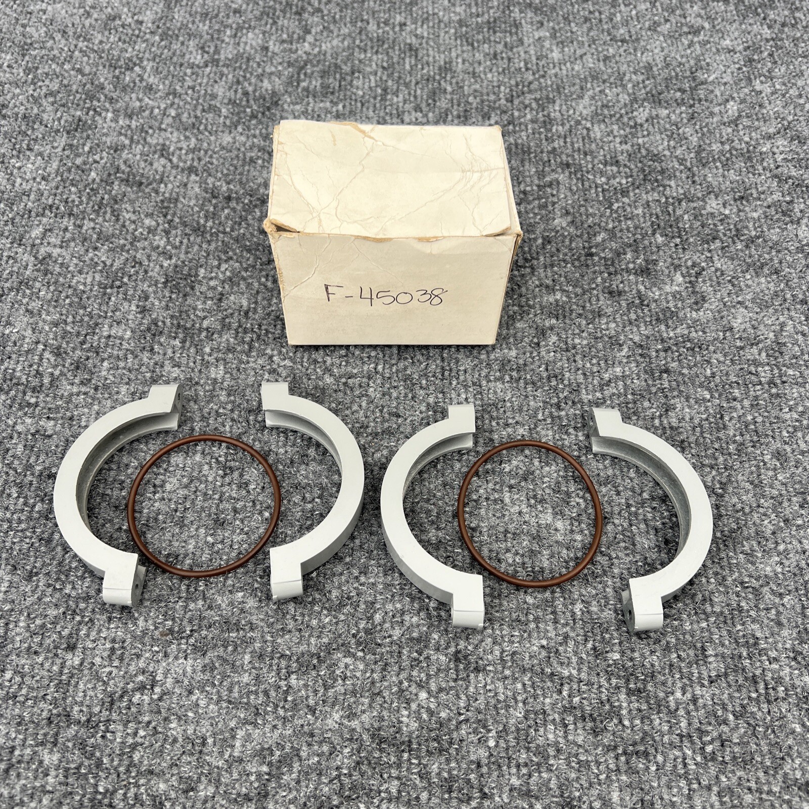 F-45038 Aluminum Flange Clamp  O-Ring and Hardware Set