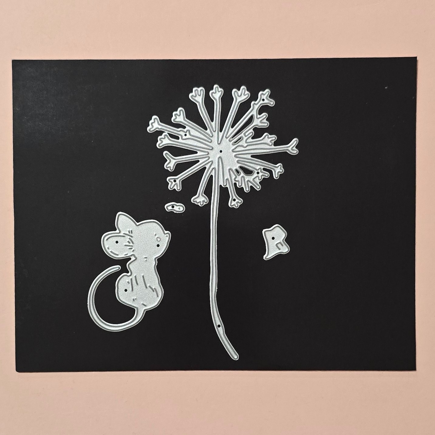 Dandelion & Mouse Cutting Dies w/Magnetic Mat & Storage Sleeve