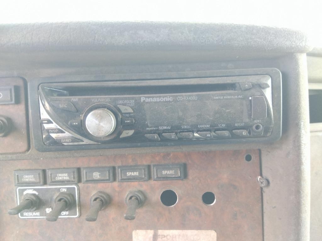 Replaces 2005 KENWORTH T800B RADIO A/V EQUIPMENT ,  FL