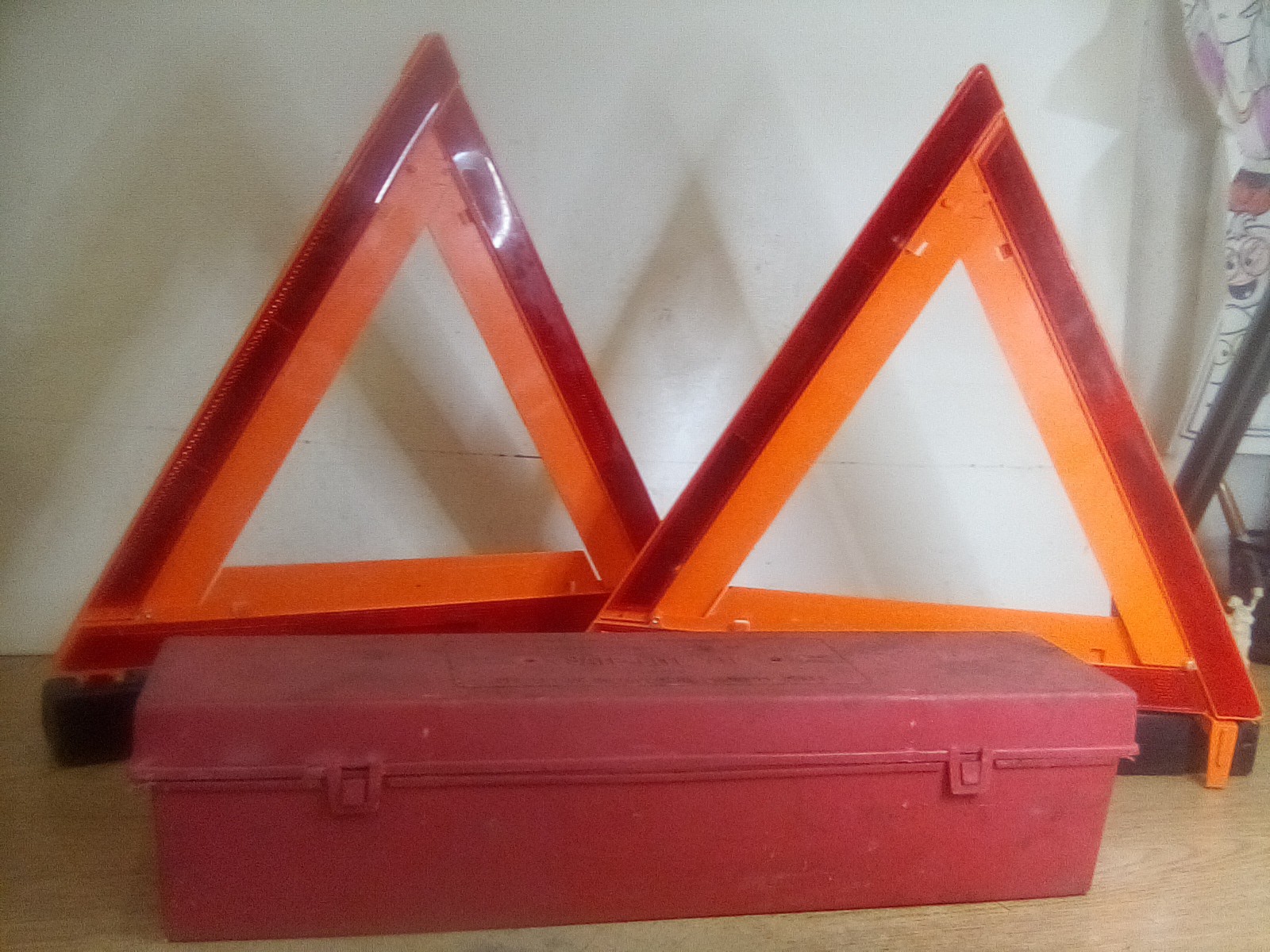 5 Sate-Lite 711 Triangle Flare Kit