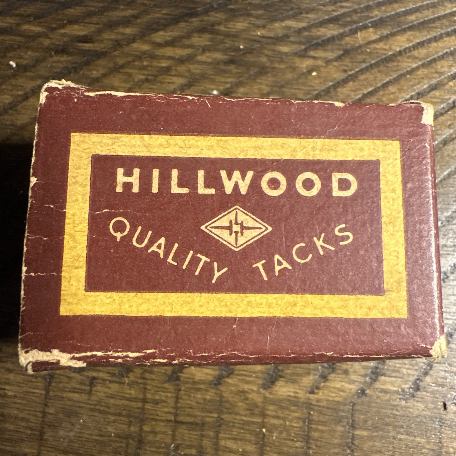 Hill wood Quality Tacks Box No 3 1/8lb Upholsters **FREE SHIPPING**