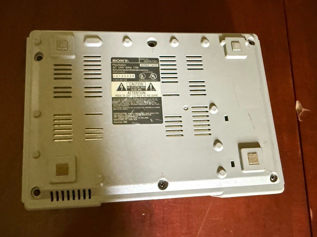 Playstation 1 Console, No Cords, does powers on...SCPH-7501