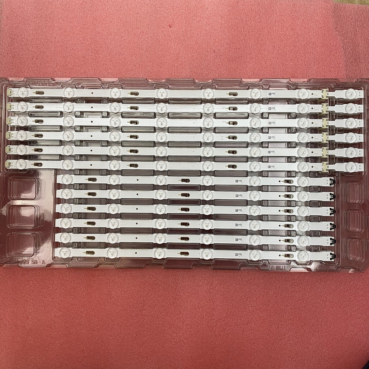 UE55JU6445W UE55JU6410S UE55JU6410U UE55JU6410U UE55KU6170U LED Backlight Strip