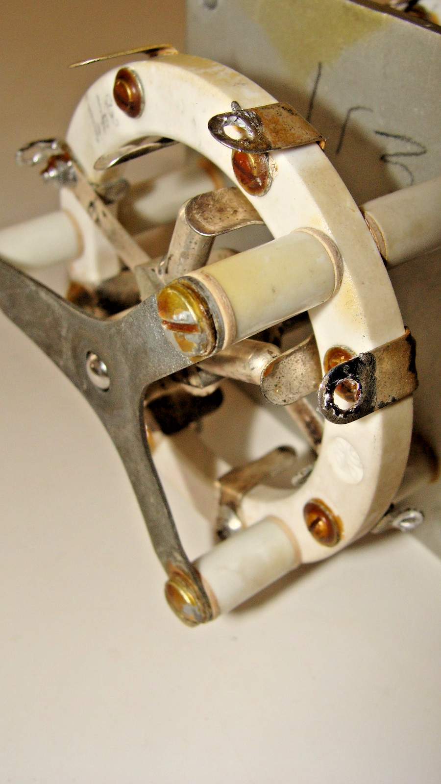 GE RF Ceramic Rotary Switch, 2 Decks