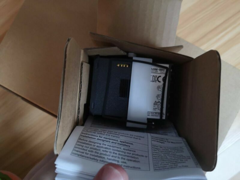 Original Digital Omron Temperature Controller E5CC-RX2ASM-880 In Box -New #OM