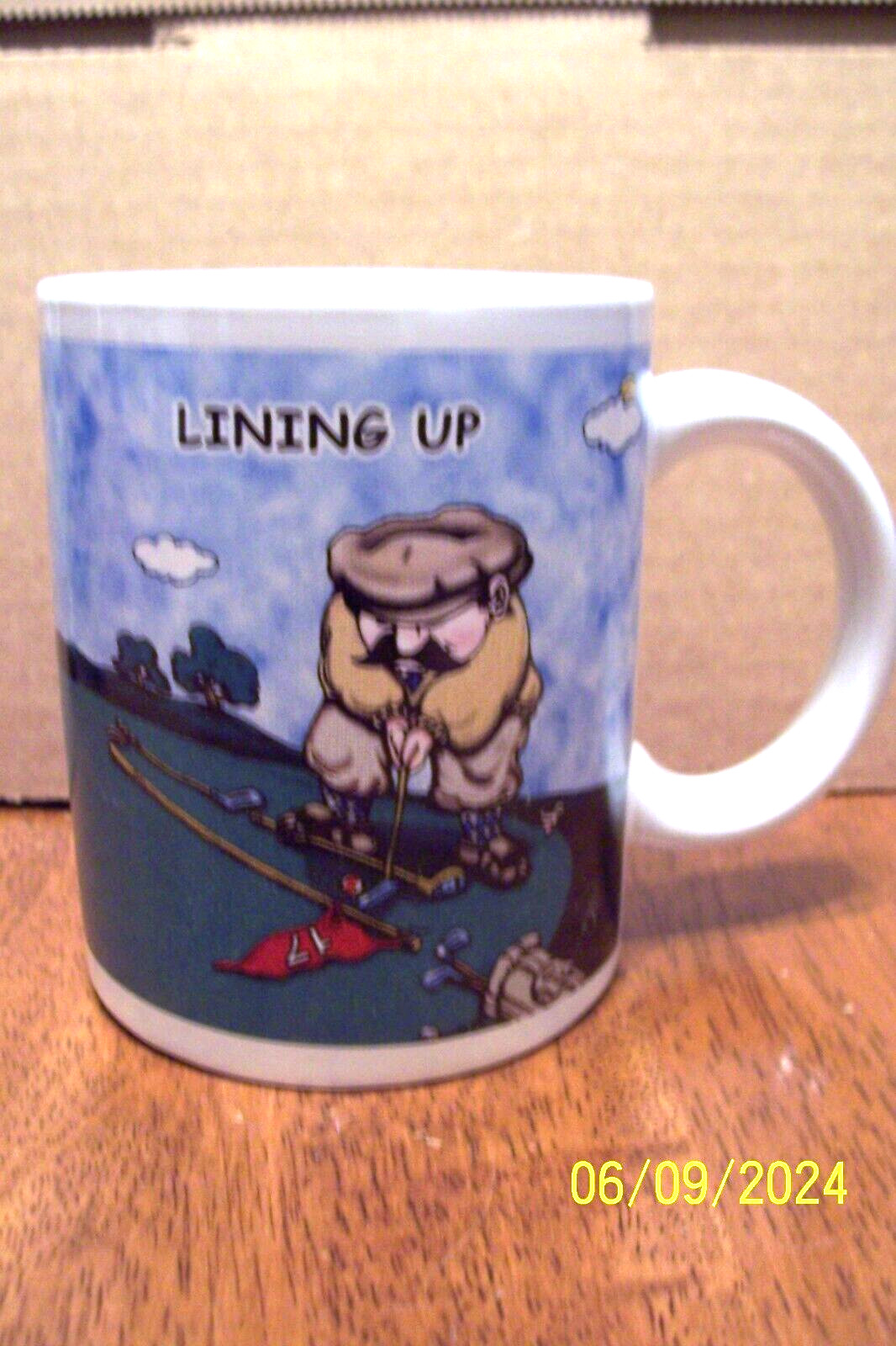 Lining Up Golf Mug