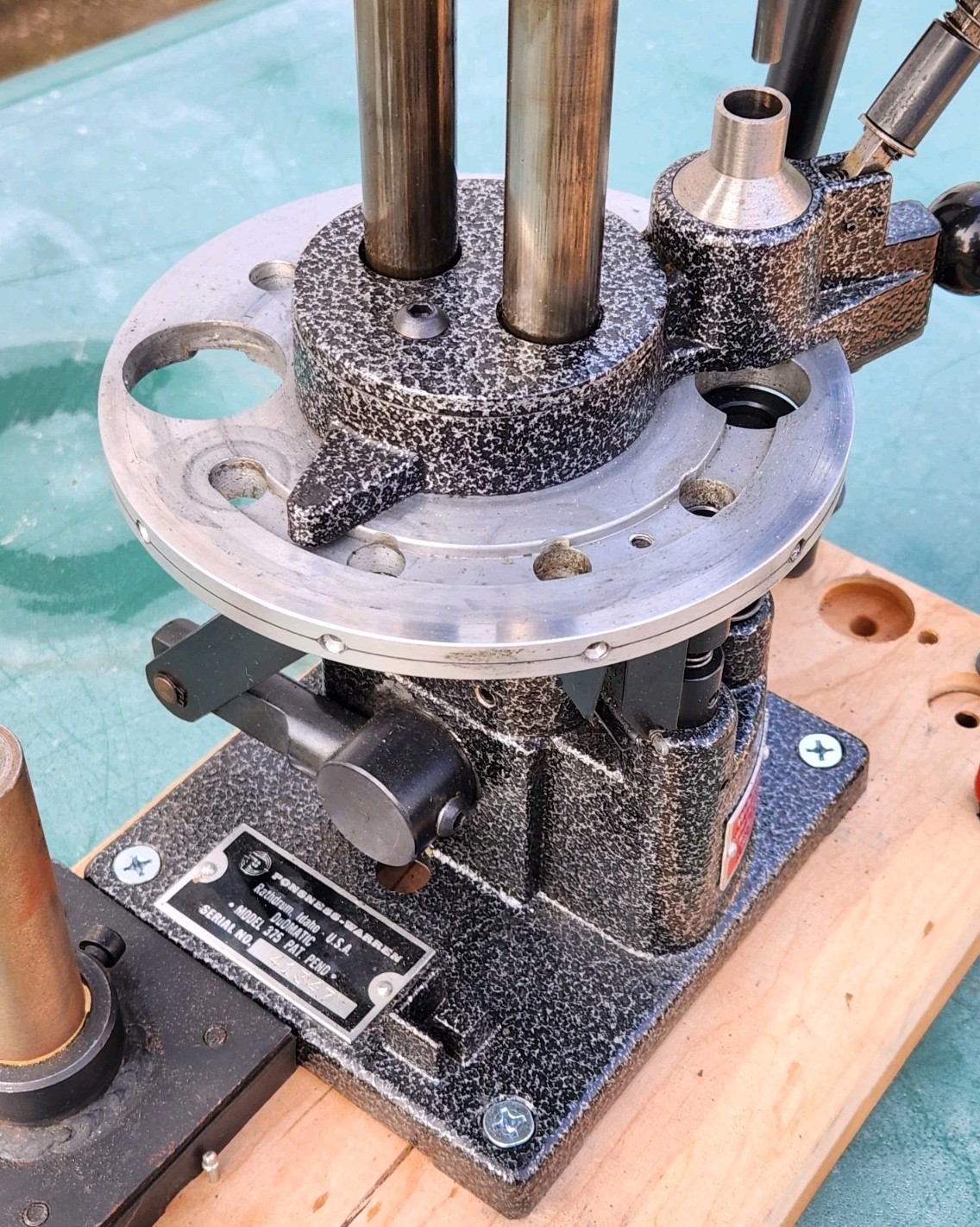 Ponsness-Warren Model 375 Reloading Press.