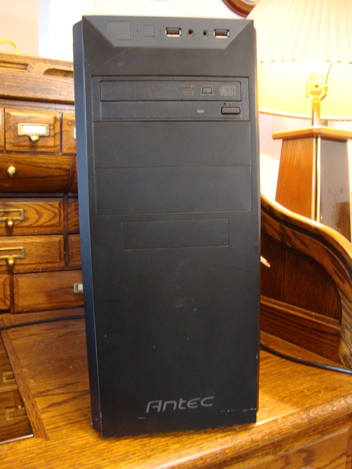 ASUSTeK A55BM-E w/Antec AMD A4-5300 APU 3.40 GHz 16GB RAM Win10Pro 250GB & 80GB
