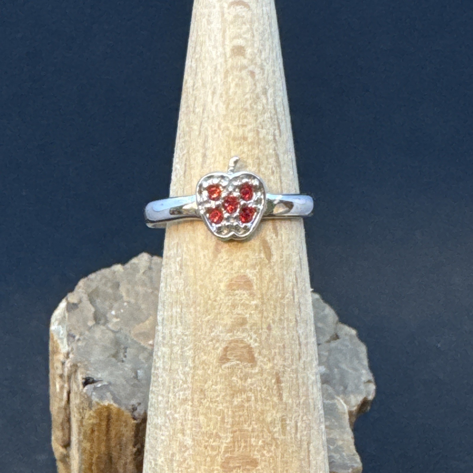 Rhodium Plated .925 Sterling Silver Toe Ring Apple With Red CZ