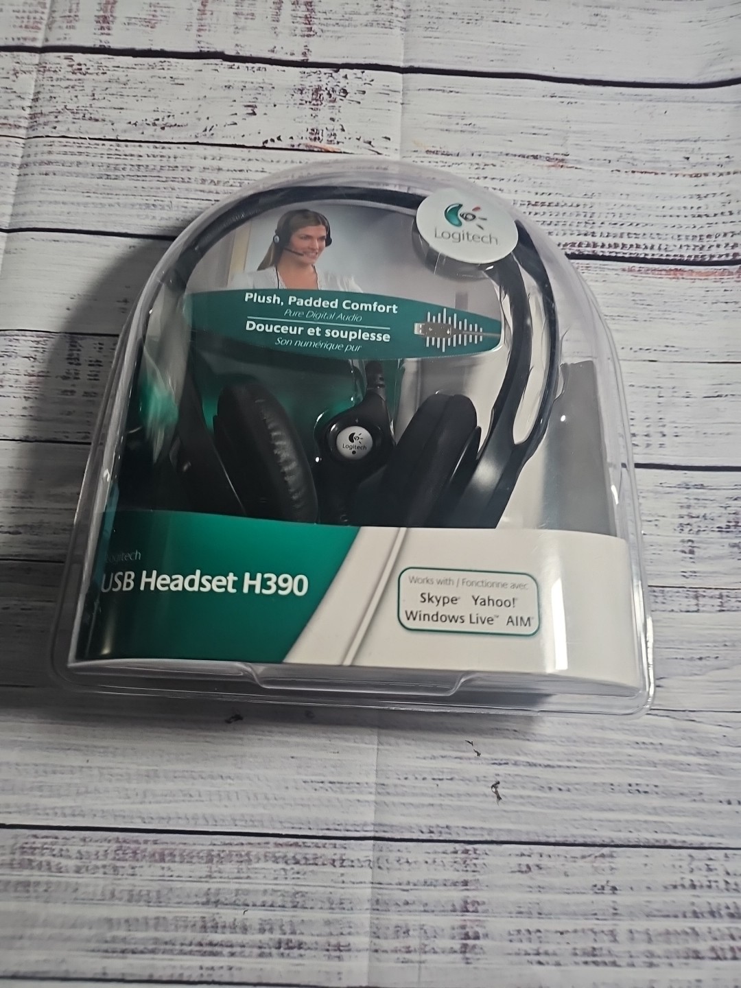 Logitech H390 Wired USB On-Ear Stereo Headphones with Mic Black PC Laptop