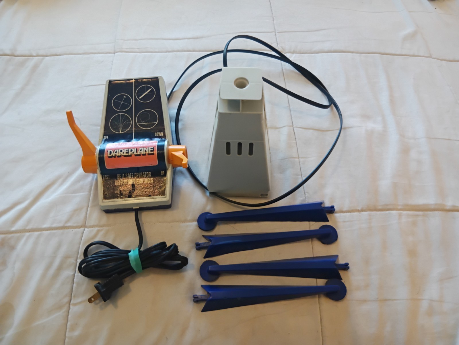MATTEL DAREPLANE STUNTER U Control Line Airplane Power Pylon And Control Console