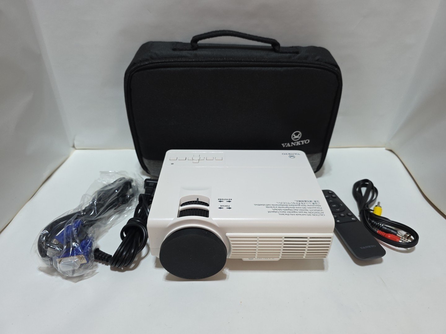 Vankyo Leisure 3 Mini Projector tested