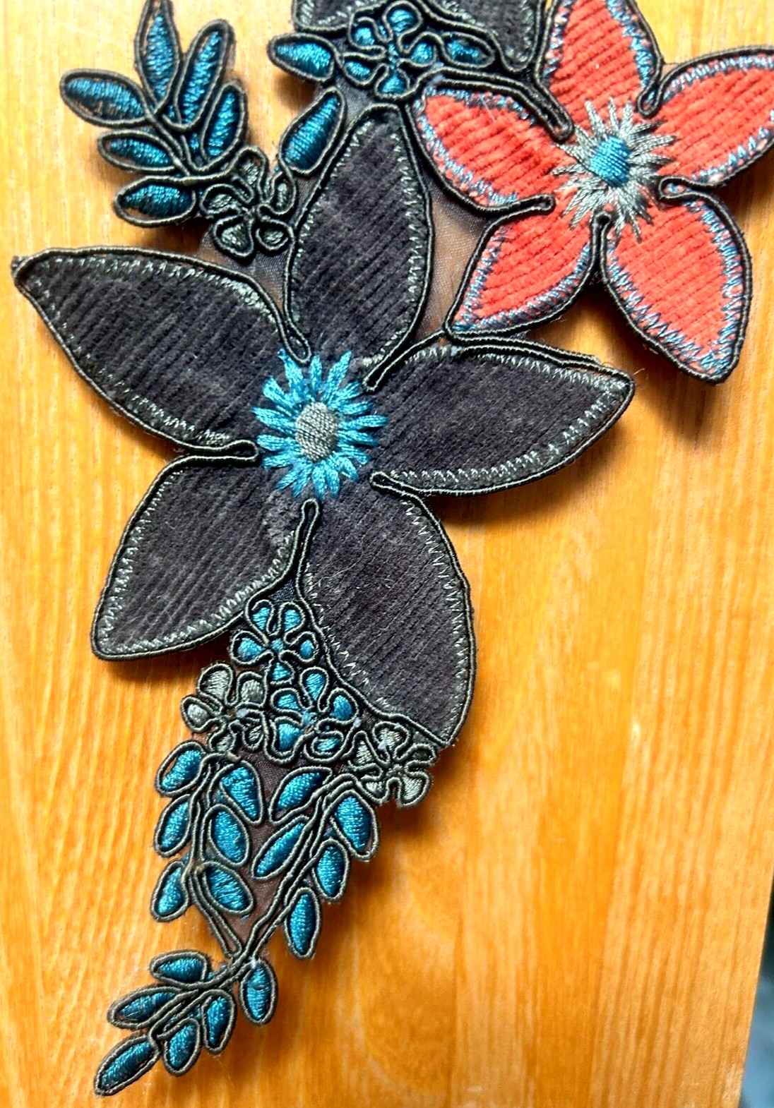 applique embroidered quilted soutache 4.5x8.5" flowers 1pc