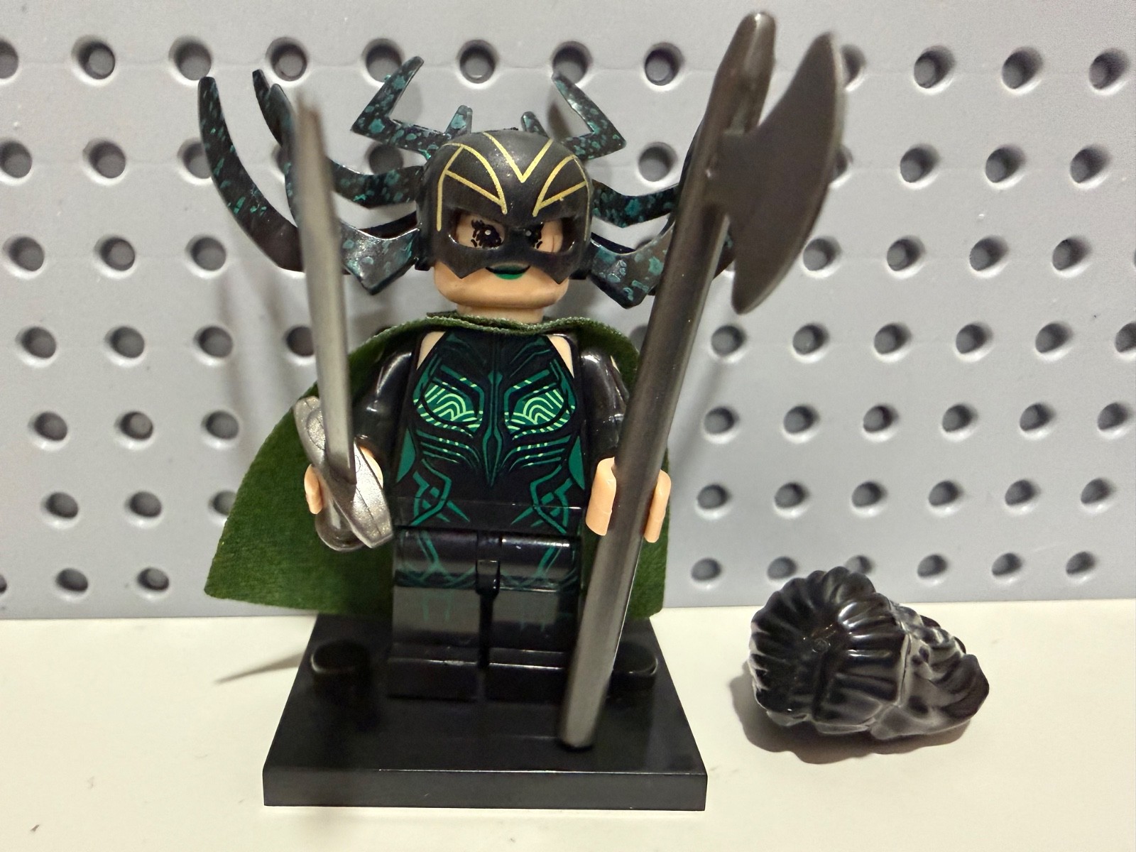 LEGO Marvel Hela Custom MInifgure New
