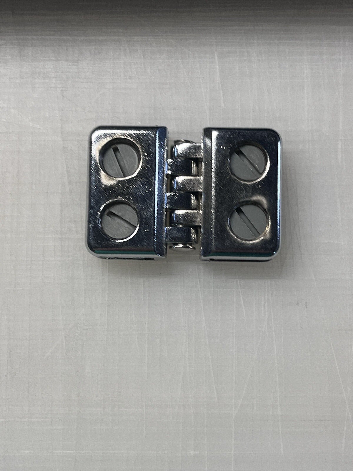 4 Pc Hinge Glass Connector Chrome 3/16'' Tempered Glass Shelf