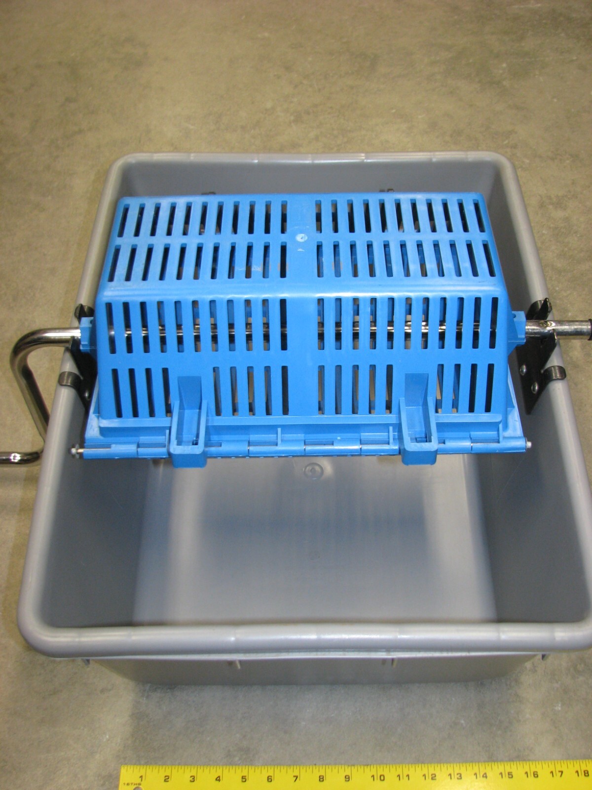 Dillion Precision Large Case Media Separator CM2000